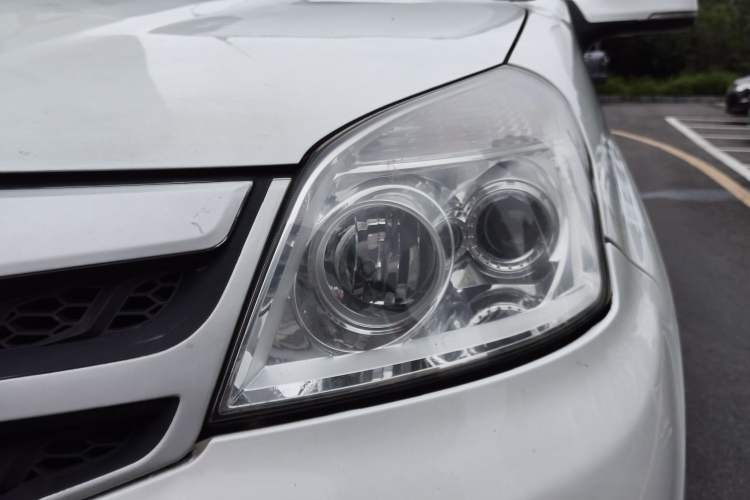 Used Foton Tunland 2017 2.4L E3 Gasoline 4x4 Elite Edition 4G69S4M Exterior 6