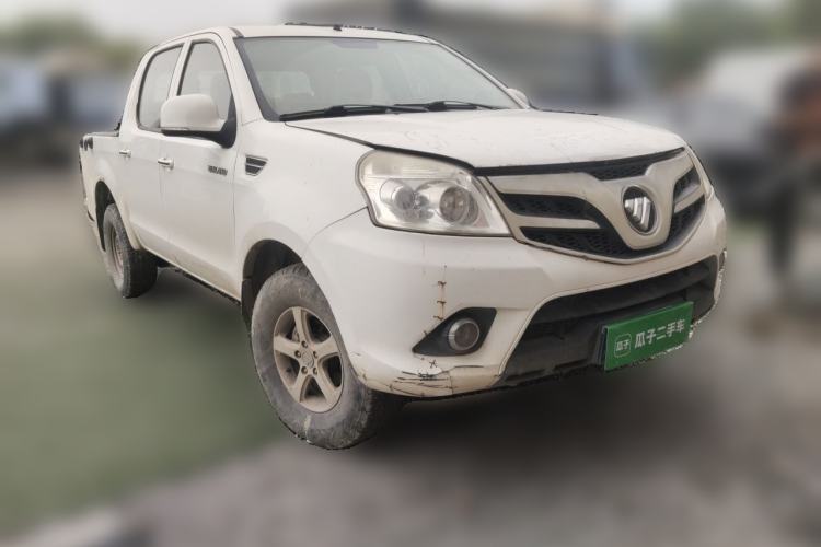 Used Foton Tunland 2017 2.4L E3 Gasoline Two-Wheel Drive Comfort Edition 4G69S4M Front Right 45 Deg