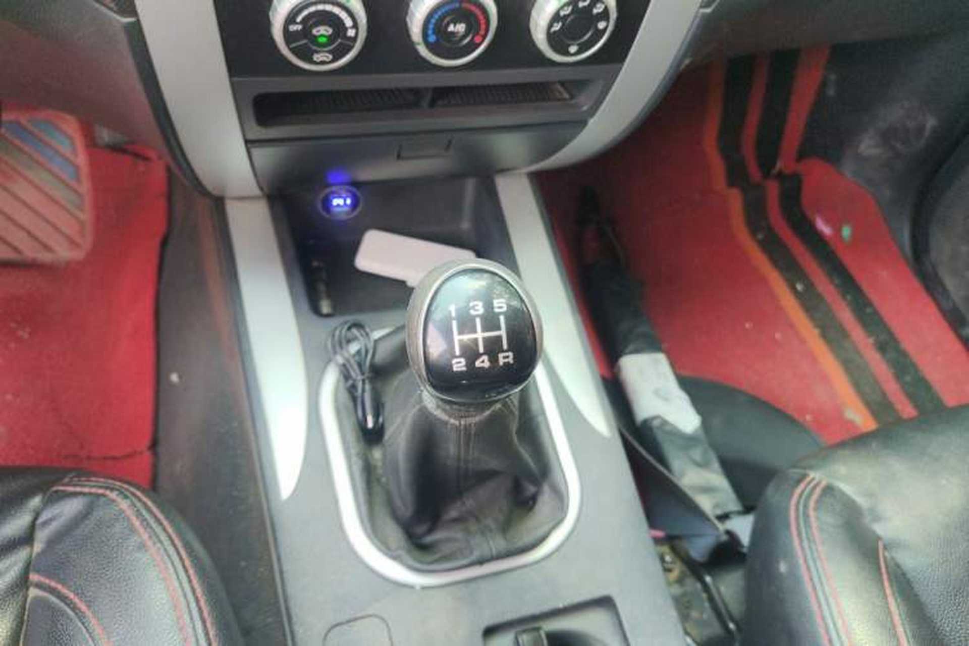 Used Foton Tunland 2017 2.4L E3 Gasoline Two-Wheel Drive Comfort Edition 4G69S4M Gear Lever
