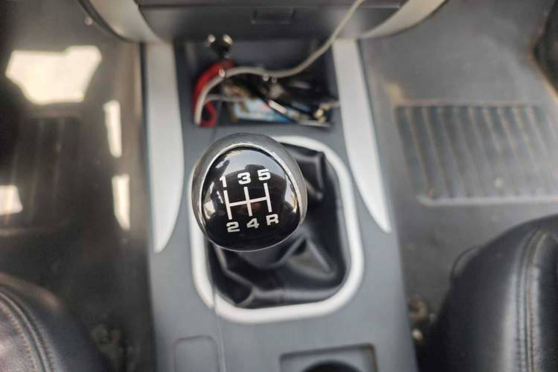 Used Foton Tunland 2017 2.8T E3 Diesel Two-Wheel Drive Extended Comfort Version BJ493ZLQ4 Gear Lever