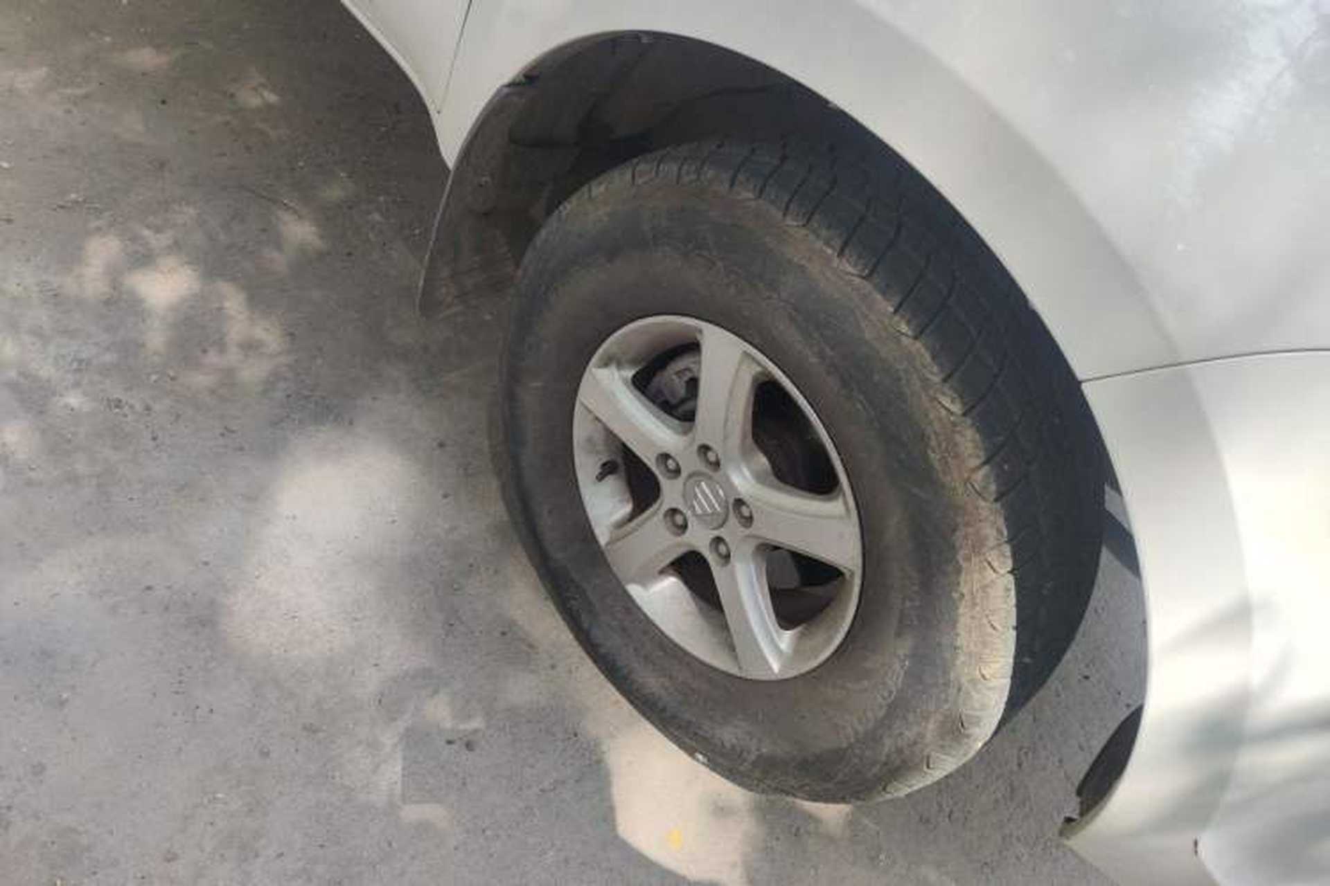 Used Foton Tunland 2017 2.4L E3 Gasoline Two-Wheel Drive Comfort Edition 4G69S4M Right Front Wheel Hub