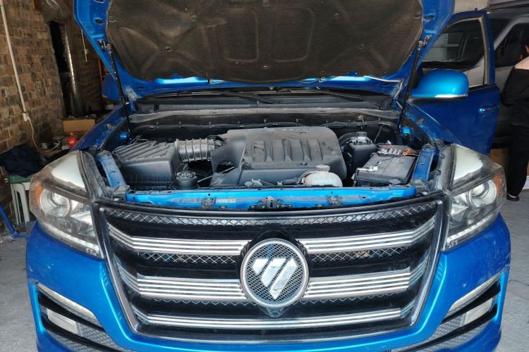 Used Foton Tunland 2018 2.4L E5 Two-Wheel Drive Elite Version Long Wheelbase 4G69S4M Engine Bay