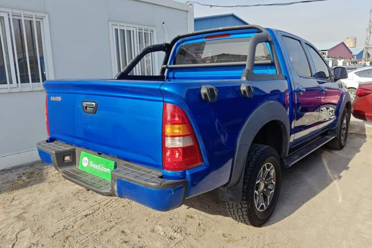 Used Foton Tunland 2018 2.4L E5 Two-Wheel Drive Comfort Version 4G69S4M Rear Right 45 Deg