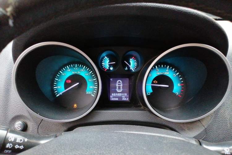 Used Foton Tunland 2018 2.0T S-Series Gasoline 4x4 Ultimate Version China V Emission Standard 4G20TI4 Instrument Cluster