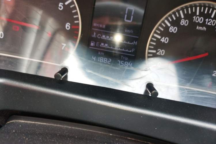 Used Foton Tunland 2018 2.4L E5 Four-Wheel Drive Elite Version 4G69S4M Odometer Close Up