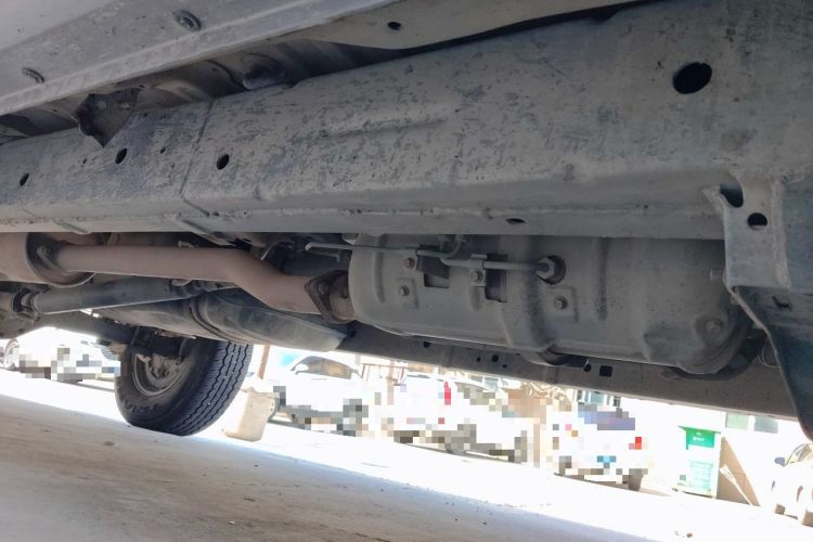 Used Foton Tunland 2018 2.8T E5 Two-Wheel-Drive Elite Version Long Wheelbase 4J28TC4 Chassis Front Right