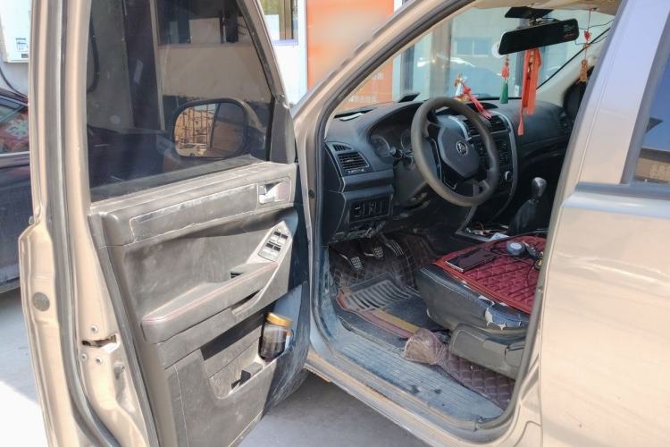 Used Foton Tunland 2018 2.8T E5 Two-Wheel-Drive Elite Version Long Wheelbase 4J28TC4 Driver Seat
