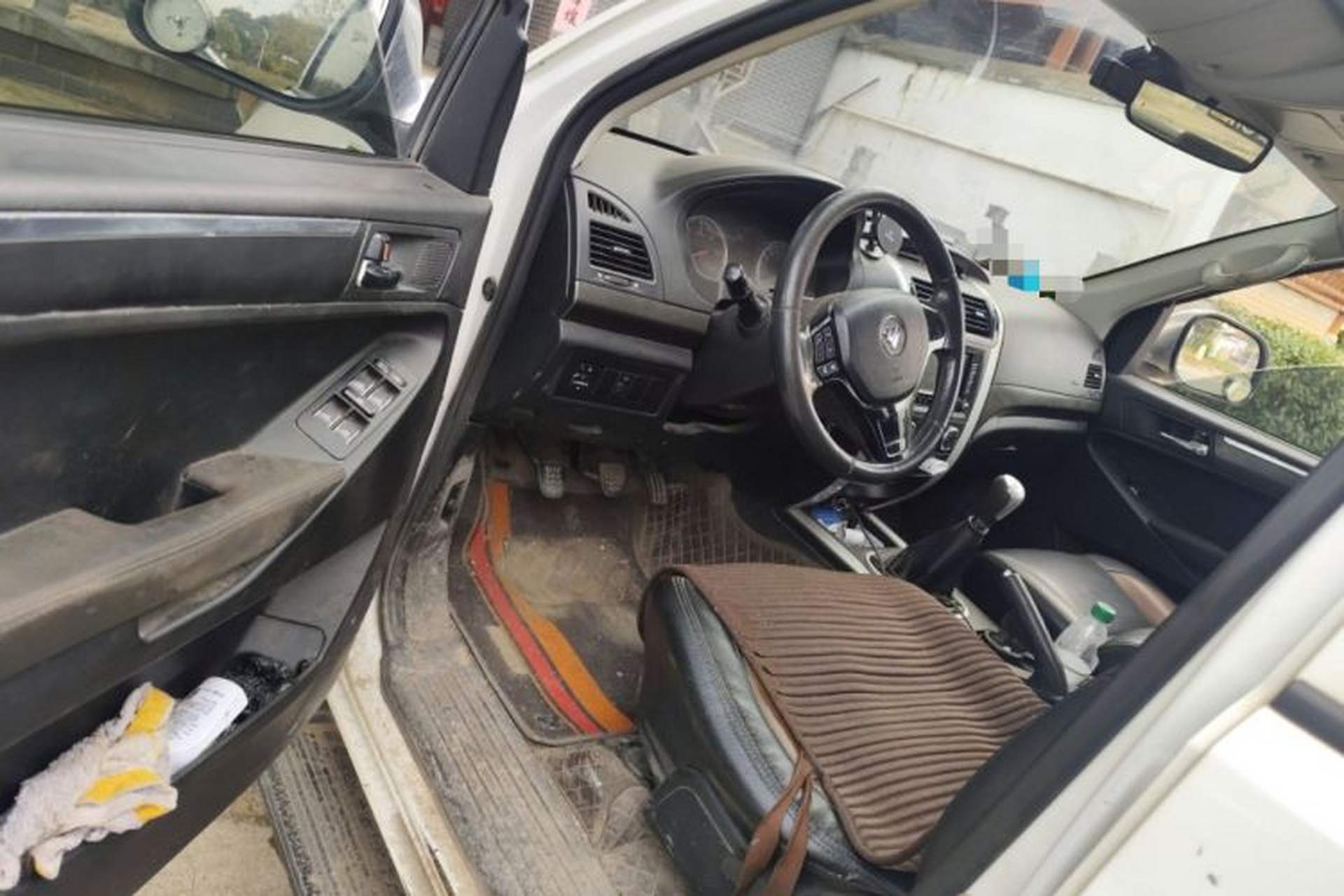 Used Foton Tunland 2018 2.8T E5 Two-Wheel-Drive Comfort Version with Long Wheelbase Equipped with 4J28TC4 Engine Driver Seat