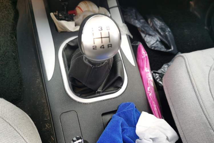 Used Foton Tunland 2018 2.4L E5 Two-Wheel Drive Comfort Version 4G69S4M Gear Lever