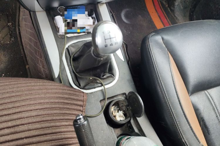 Used Foton Tunland 2018 2.8T E5 Two-Wheel-Drive Comfort Version with Long Wheelbase Equipped with 4J28TC4 Engine Gear Lever