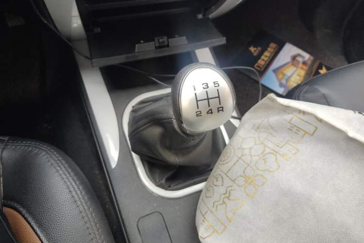 Used Foton Tunland 2018 2.4L E5 Two-Wheel Drive Elite Version 4G69S4M Gear Lever