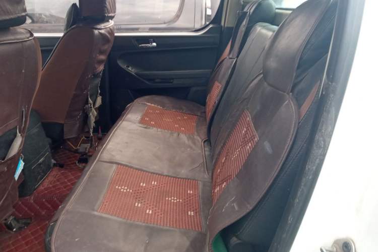 Used Foton Tunland 2018 2.8T E3 Diesel 2WD Comfort Version China V Standard 4J28TC4 Left Rear Seat