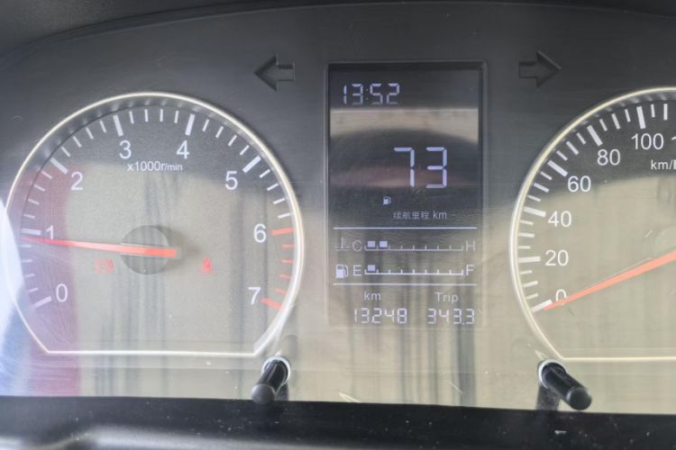 Used Foton Tunland 2018 2.4L E5 Two-Wheel Drive Elite Version 4G69S4M Odometer Close Up