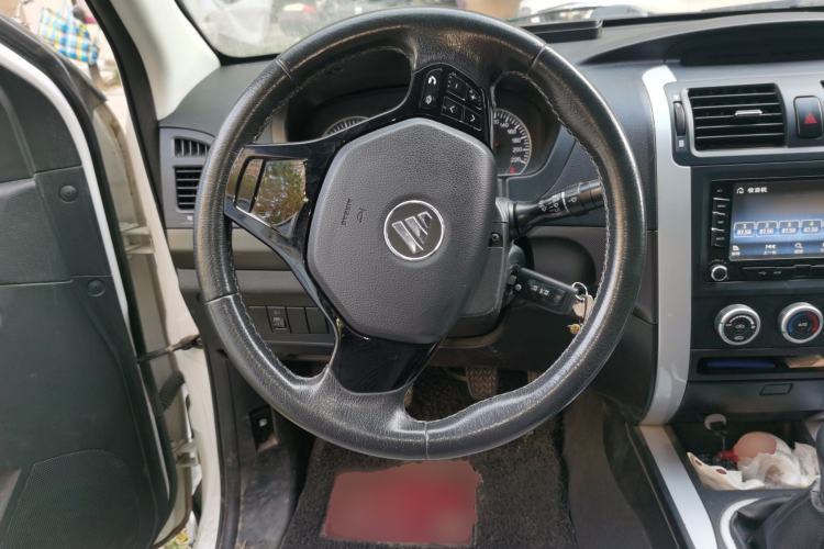 Used Foton Tunland 2018 2.4L E5 Two-Wheel Drive Comfort Version 4G69S4M Steering Wheel