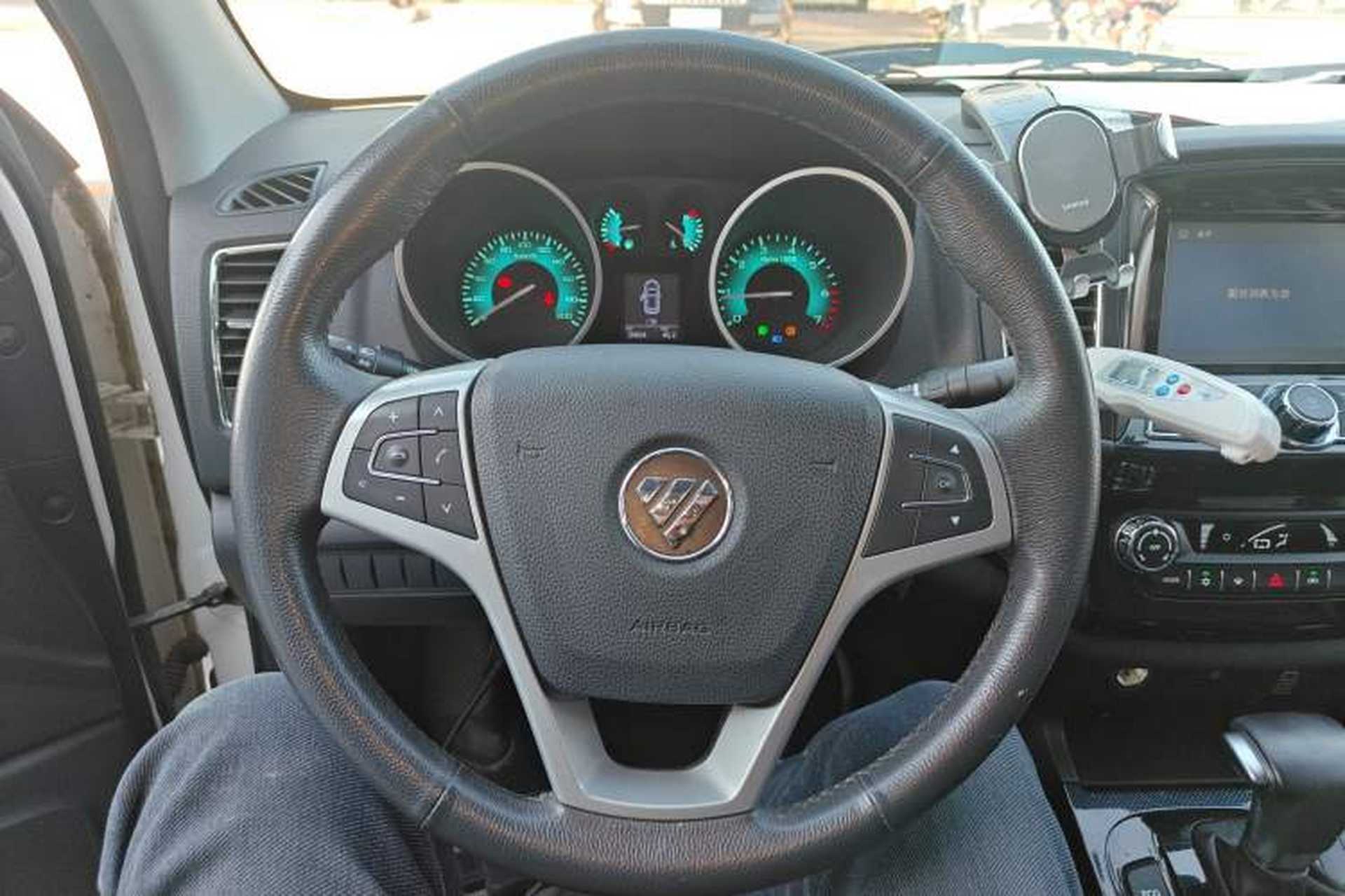 Used Foton Tunland 2018 2.0T S-Series Gasoline Automatic Two-Wheel Drive Elite Version China V Standard Steering Wheel