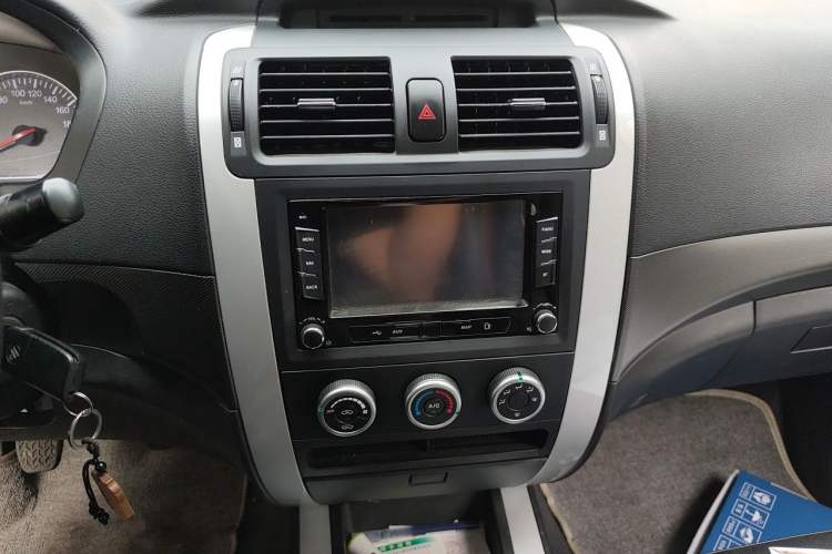 Used Foton Tunland  Audio And AC Panel