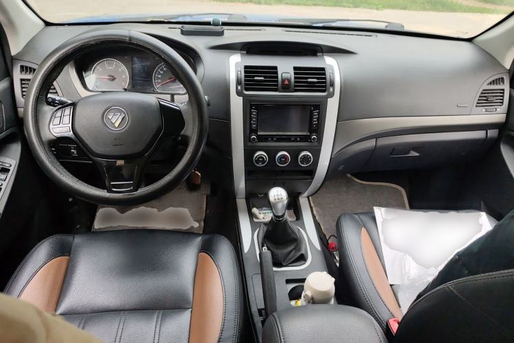 Used Foton Tunland  Center Console