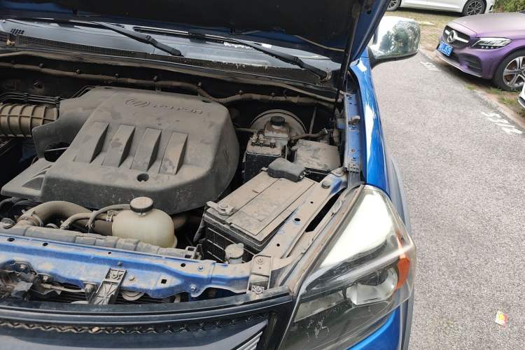 Used Foton Tunland  Engine Bay Left