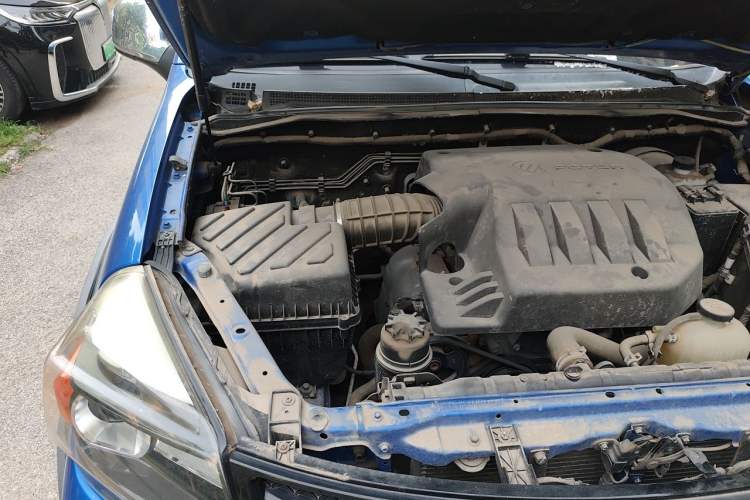 Used Foton Tunland  Engine Bay Right