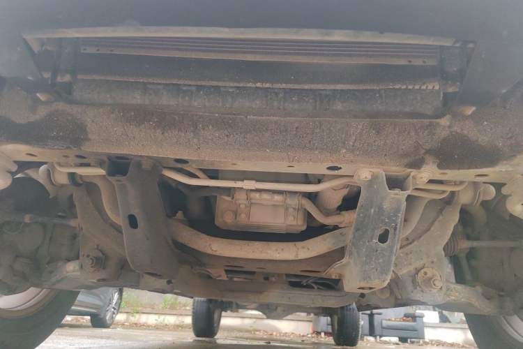Used Foton Tunland 2019 2.0T E7 Manual Two-Wheel Drive Comfort Edition Mid-Range Long Bed 4F20TC2 Chassis Front