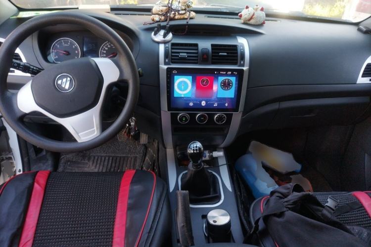 Used Foton Tunland 2019 2.4L E3 Thai-Version Tool Edition Standard Box 4G69S4M Center Console