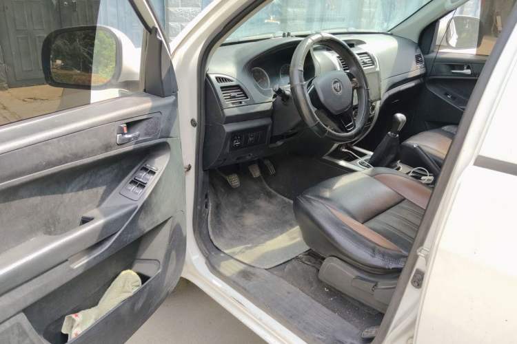 Used Foton Tunland 2019 2.8T E3 Thai-Version Tool Edition Long Bed 4J28TC4 Driver Seat