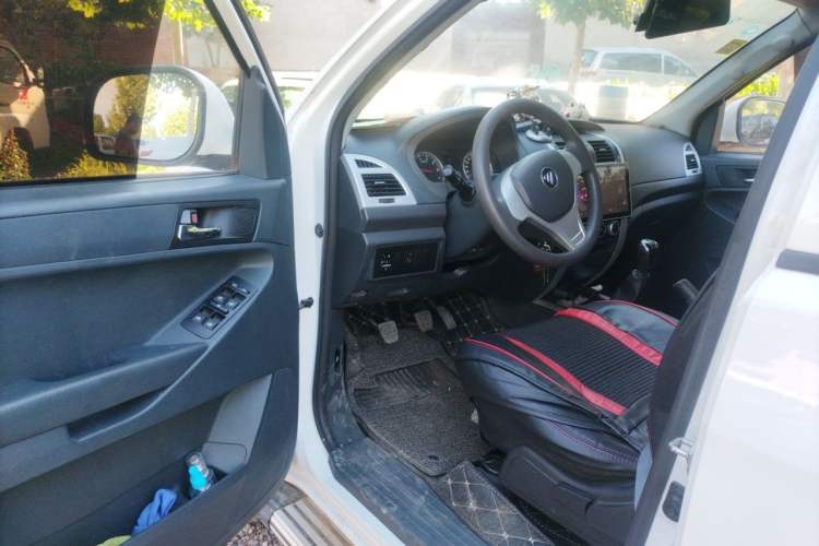 Used Foton Tunland 2019 2.4L E3 Thai-Version Tool Edition Standard Box 4G69S4M Driver Seat