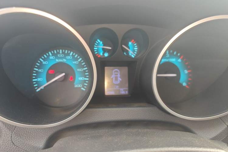 Used Foton Tunland 2019 2.0T E7 Manual 4x4 Comfort Edition Mid-Range Long Wheelbase 4F20TC2 Instrument Cluster