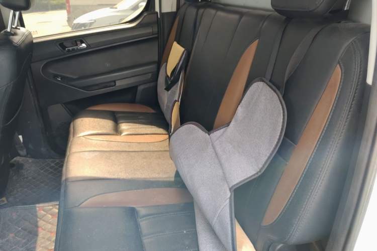 Used Foton Tunland 2019 2.8T E3 Thai-Version Tool Edition Long Bed 4J28TC4 Left Rear Seat