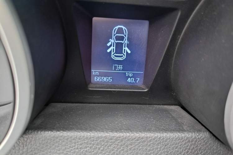 Used Foton Tunland 2019 2.0T E7 Automatic All-Wheel Drive Urban High-End Version 4G20TI3 Odometer Close Up