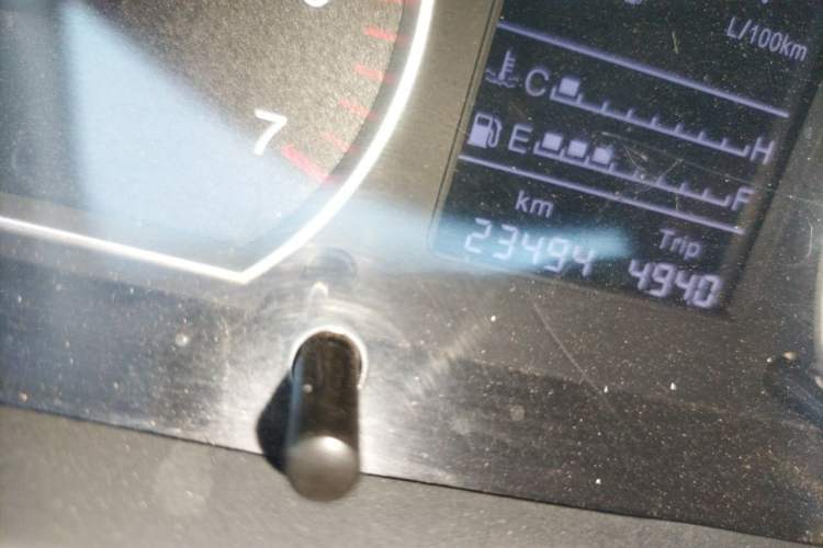 Used Foton Tunland 2019 2.4L E3 Thai-Version Tool Edition Standard Box 4G69S4M Odometer Close Up