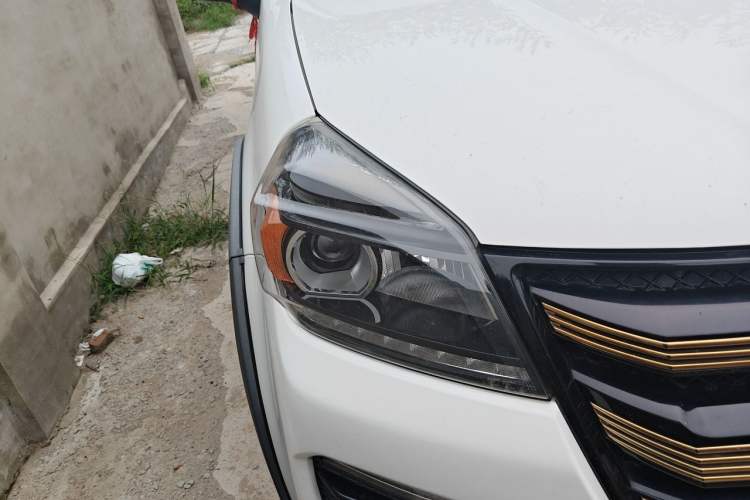 Used Foton Tunland 2019 2.0T E7 Automatic All-Wheel Drive Urban High-End Version 4G20TI3 Right Front Headlight