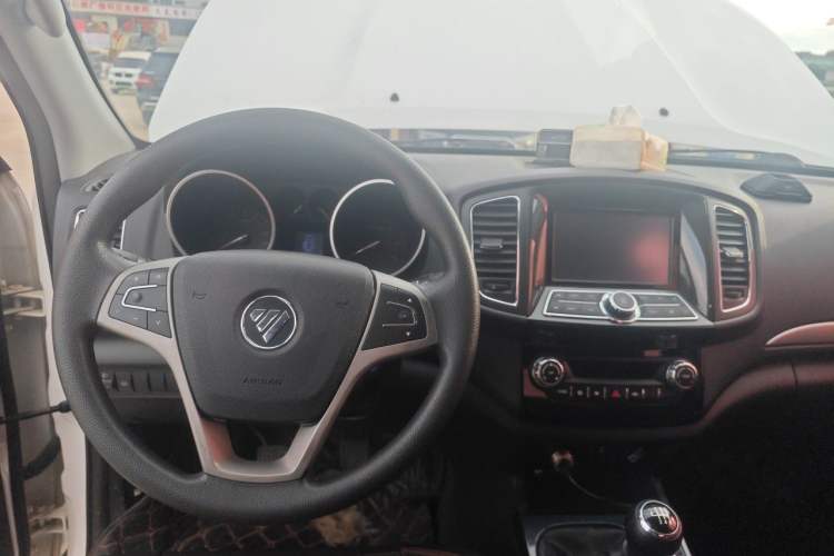 Used Foton Tunland 2019 2.0T E7 Manual 4x4 Comfort Edition Mid-Range Long Wheelbase 4F20TC2 Steering Wheel