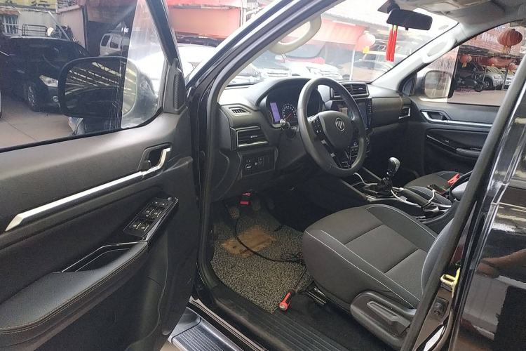 Used Foton Tunland 2020 2.0T Tigon 5 Diesel Two-Wheel-Drive Elite Version High Ground Clearance Standard Wheelbase 4F20TC Driver Seat