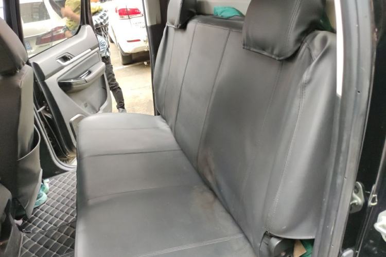Used Foton Tunland 2020 2.0T Taurus 5 Diesel 4x4 Elite Version with High Ground Clearance and Extended Wheelbase 4F20TC Left Rear Seat