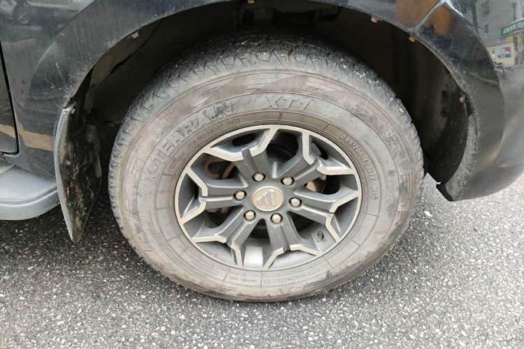 Used Foton Tunland 2020 2.0T Taurus 5 Diesel 4x4 Elite Version with High Ground Clearance and Extended Wheelbase 4F20TC Right Front Wheel Hub