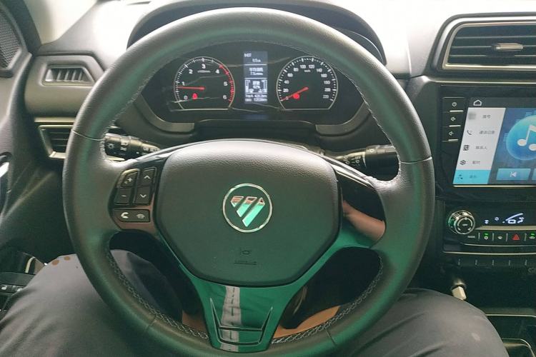 Used Foton Tunland 2020 2.0T Tigon 5 Diesel Two-Wheel-Drive Elite Version High Ground Clearance Standard Wheelbase 4F20TC Steering Wheel