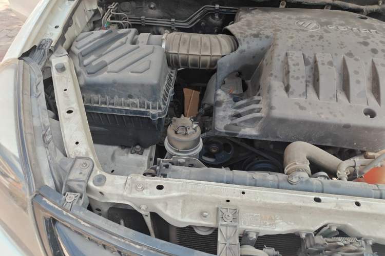 Used Foton Tunland  Engine Bay Right