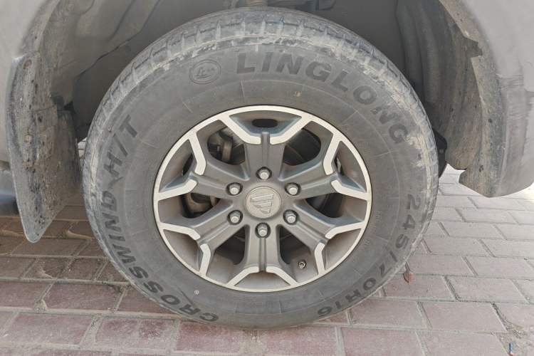 Used Foton Tunland  Right Front Wheel Hub