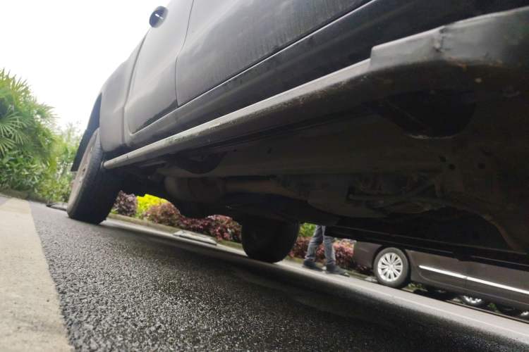 Used Foton Tunland Yutu 2020 2.0T Yutu 8 Diesel Two-Wheel Drive Luxury Long-Wheelbase 4F20TC Chassis Front Right