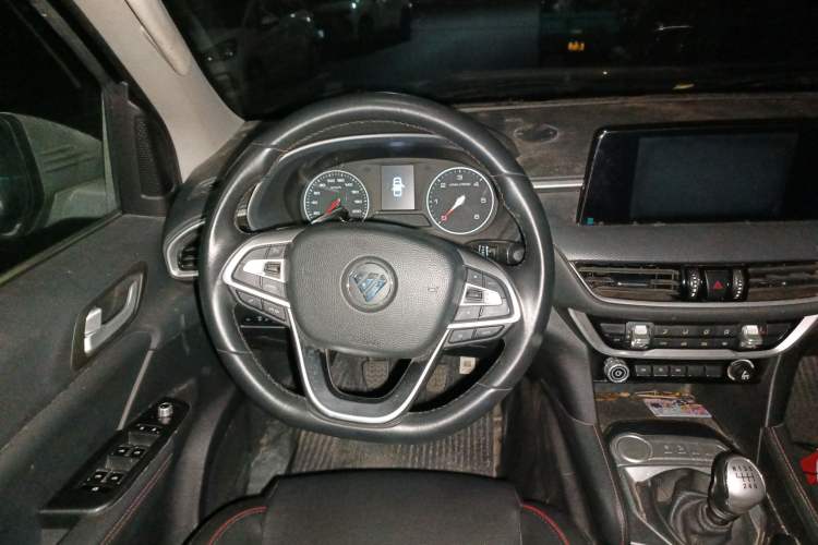 Used Foton Tunland Yutu 2020 2.0T Yutu 9 Diesel Two-Wheel Drive Luxury Long-Wheelbase 4F20TC Steering Wheel