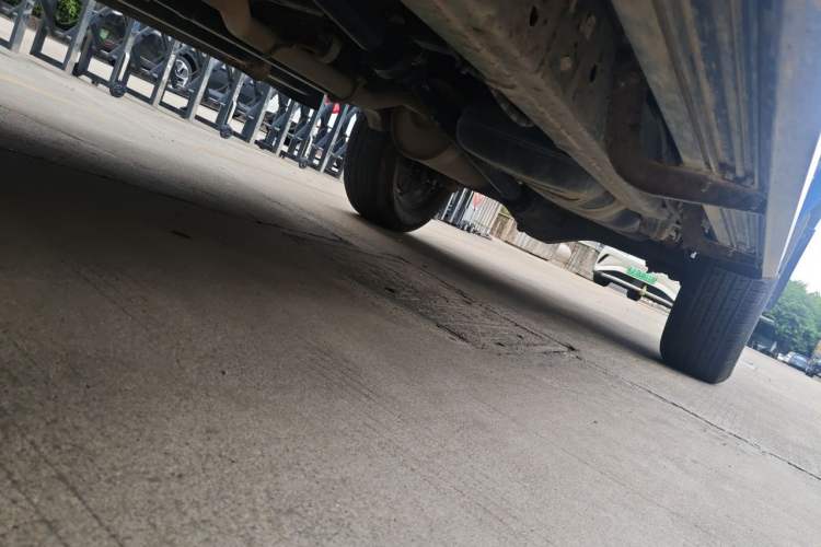 Used Foton Tunland Yutu 2020 2.0T Yutu 9 Diesel Two-Wheel-Drive Elite Model Long Wheelbase 4F20TC Chassis Front Left