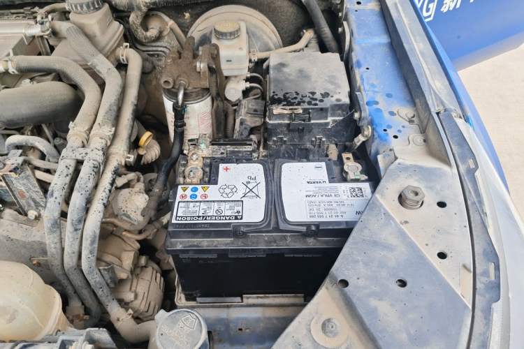 Used Foton Tunland Yutu 2020 2.0T Yutu 9 Diesel Two-Wheel-Drive Elite Model Long Wheelbase 4F20TC Engine Bay Left