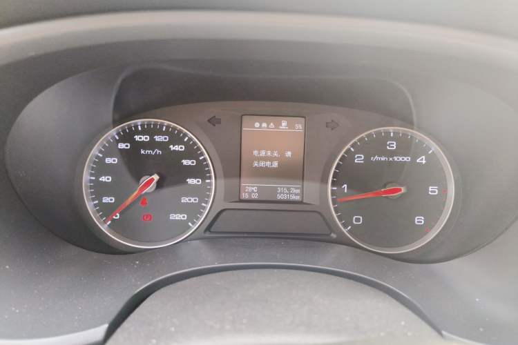 Used Foton Tunland Yutu 2020 2.0T Yutu 8 Diesel Two-Wheel Drive Elite Version Long Wheelbase 4F20TC Odometer Close Up