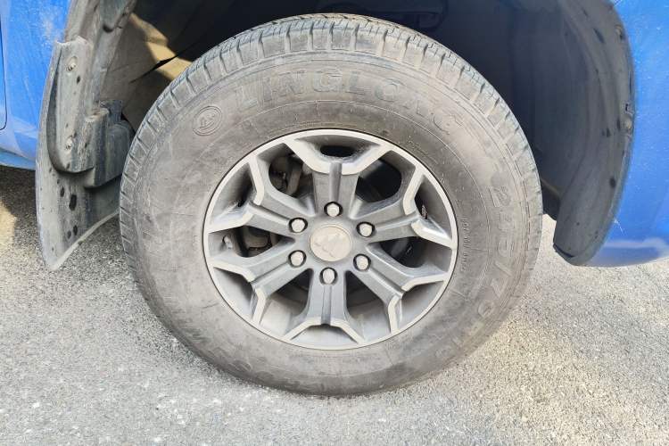 Used Foton Tunland Yutu 2020 2.0T Yutu 8 Diesel Two-Wheel Drive Elite Version Long Wheelbase 4F20TC Right Front Wheel Hub
