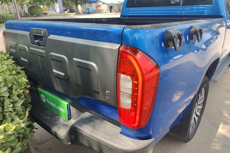 Used Foton Tunland Yutu 2020 2.0T Yutu 9 Diesel Two-Wheel Drive Luxury Long-Wheelbase 4F20TC Right Rear Taillight