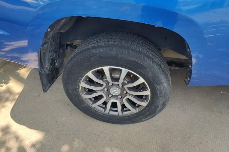Used Foton Tunland Yutu 2020 2.0T Yutu 9 Diesel Two-Wheel Drive Luxury Long-Wheelbase 4F20TC Right Rear Wheel Hub