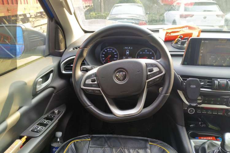 Used Foton Tunland Yutu 2020 2.0T Yutu 8 Diesel Two-Wheel Drive Elite Version Long Wheelbase 4F20TC Steering Wheel