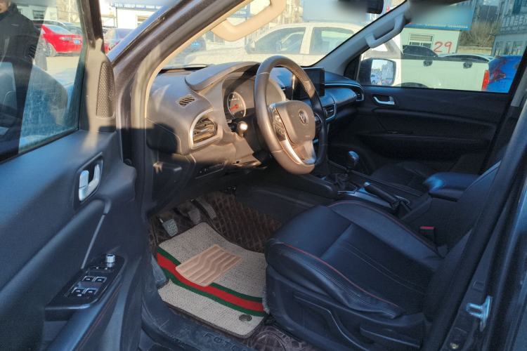 Used Foton Tunland Yutu 2020 2.0T Yutu 9 Diesel Two-Wheel Drive Enjoyment Edition Long Wheelbase 4F20TC Driver Seat
