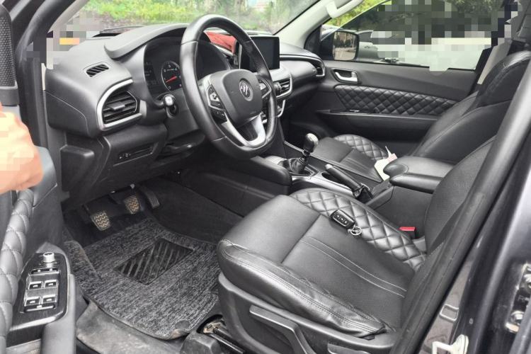 Used Foton Tunland Yutu 2020 2.0T Yutu 9 Diesel 4x4 Luxury Long-Wheelbase Version 4F20TC Driver Seat